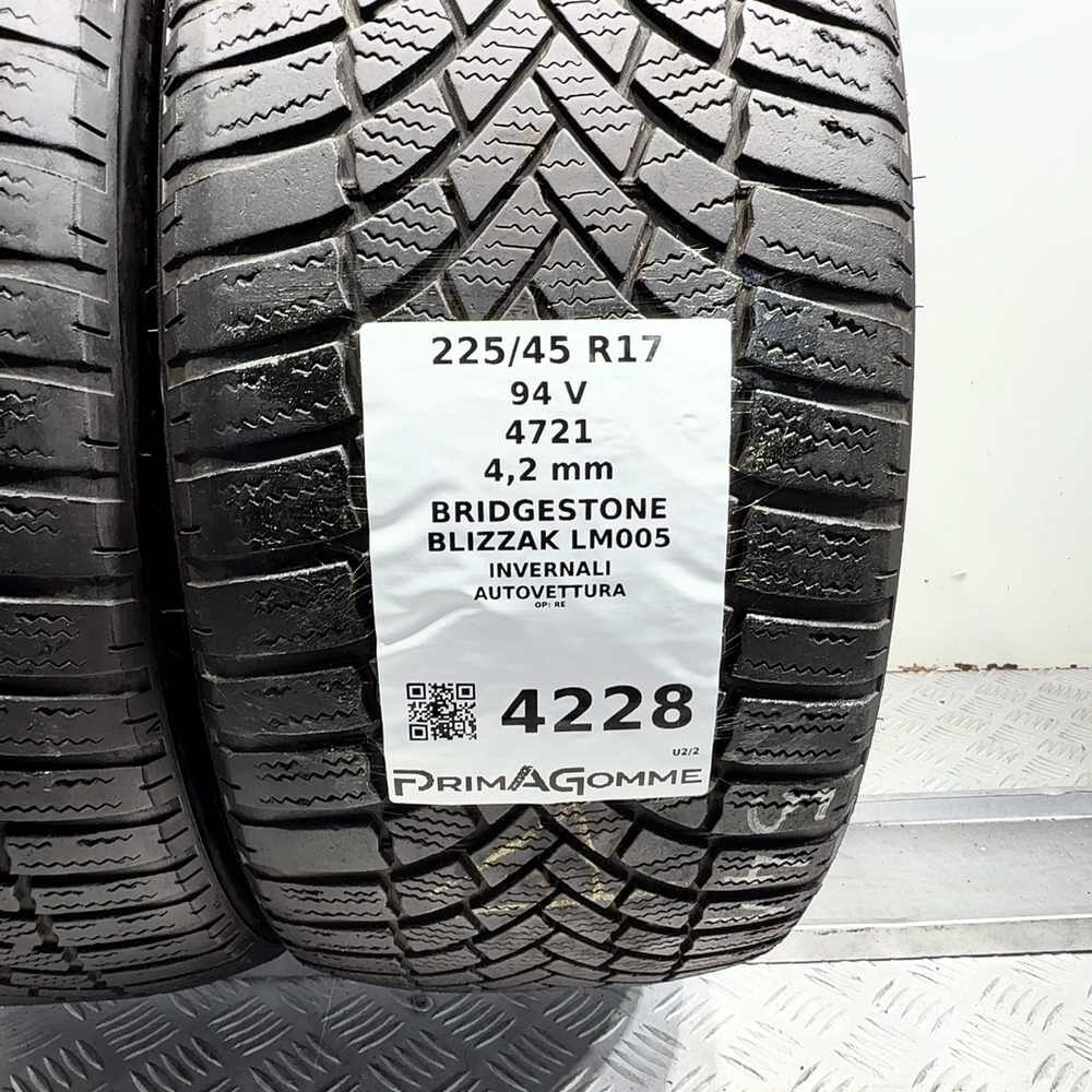 Gomme Usate 225 45 R17 94V Bridgestone Blizzak LM005 Invernali - immagine 3
