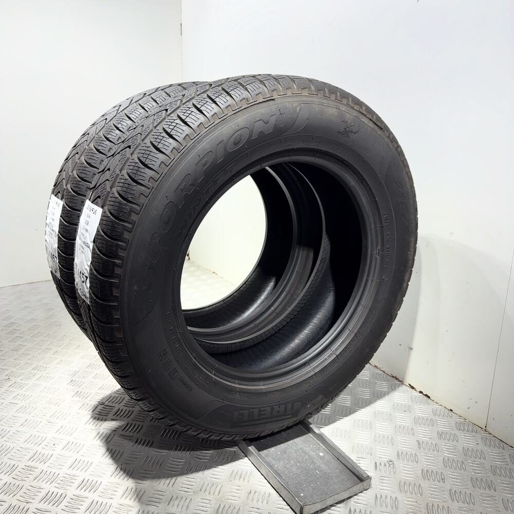Gomme Usate 215 65 R16 98H Pirelli Scorpion Winter 71% Invernali - immagine 4