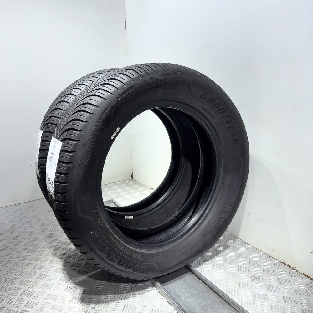 Gomme Usate 215 60 R17 100H Goodyear Vector 4Seasons 4 Stagioni - immagine 4