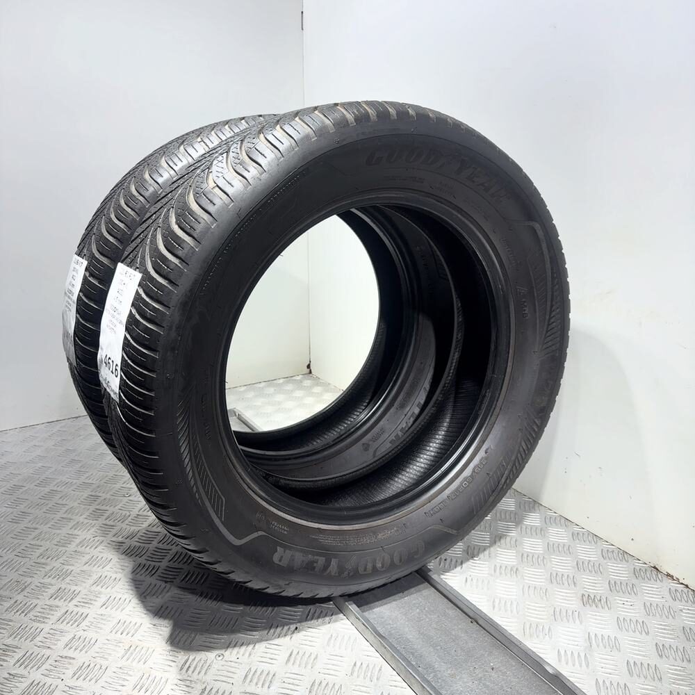 Gomme Usate 215 60 R17 100H XL Goodyear Vector 4Seasons Gen-3 4 Stagioni - immagine 4
