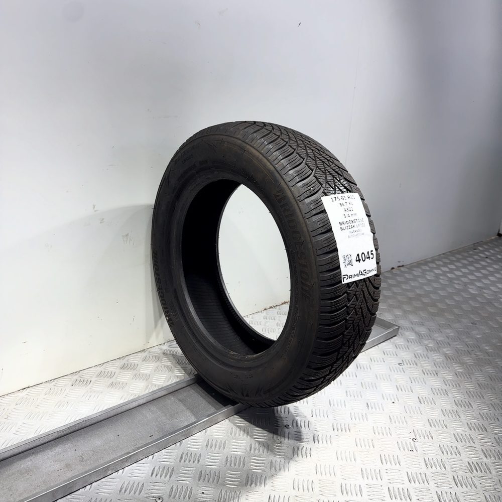 Gomma Usata 175 65 R15 88T XL Bridgestone Blizzak LM005 77% Invernale - immagine 5
