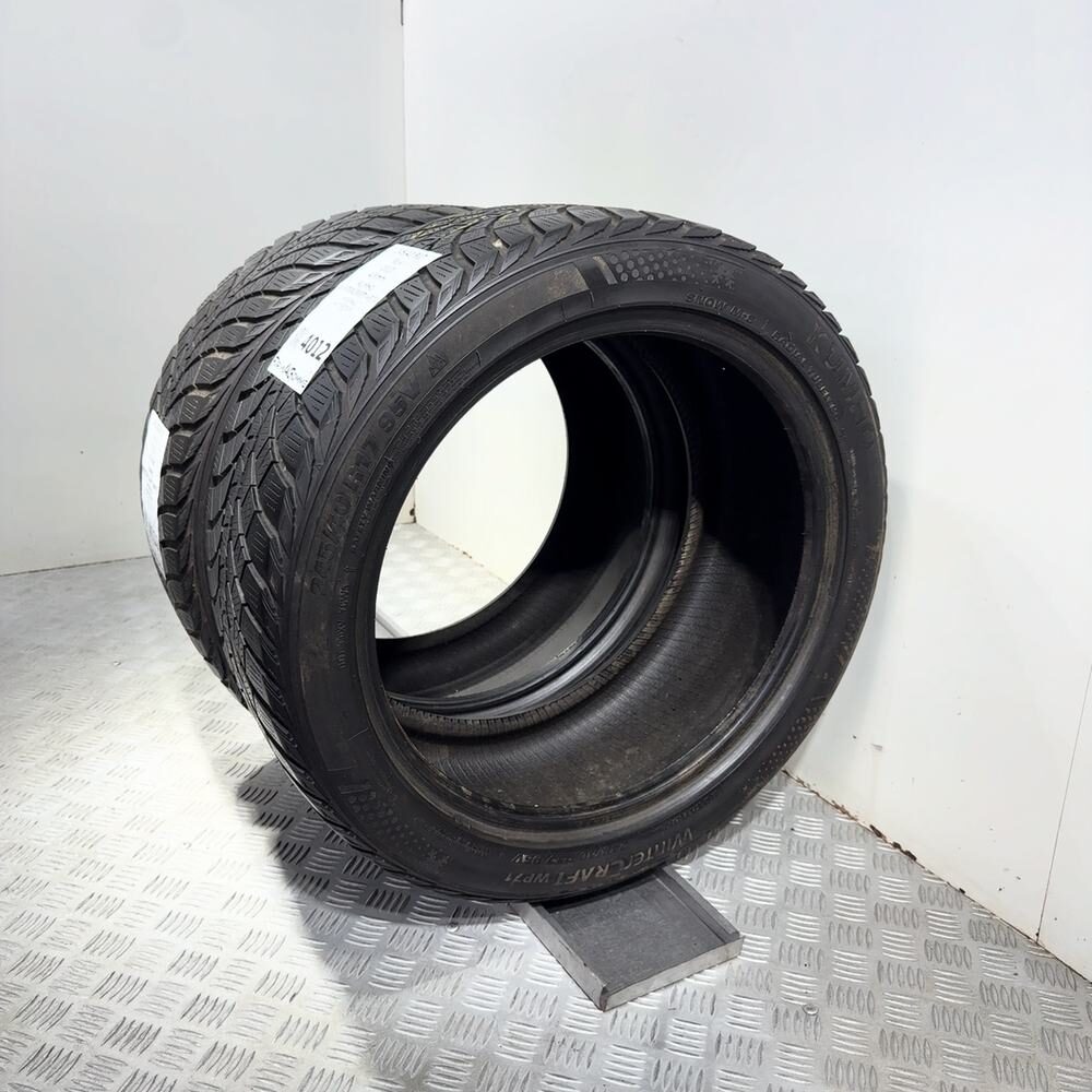 Gomme Usate 245 40 R17 95V Kumho Wintercraft WP71 Invernali - immagine 6