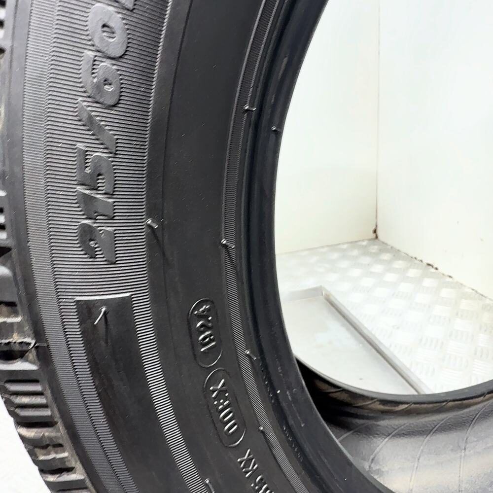 Gomma Usata 215 60 R17C 109/107T Michelin Agilis Alpin 98% Invernale - immagine 6