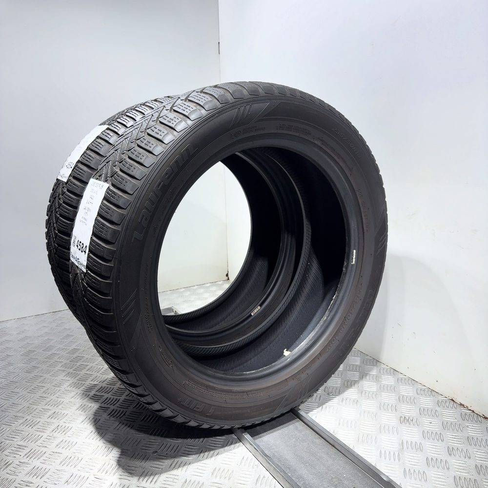 Gomme Usate 235 50 R18 101V XL Laufenn I Fit+ 77% Invernali - immagine 6