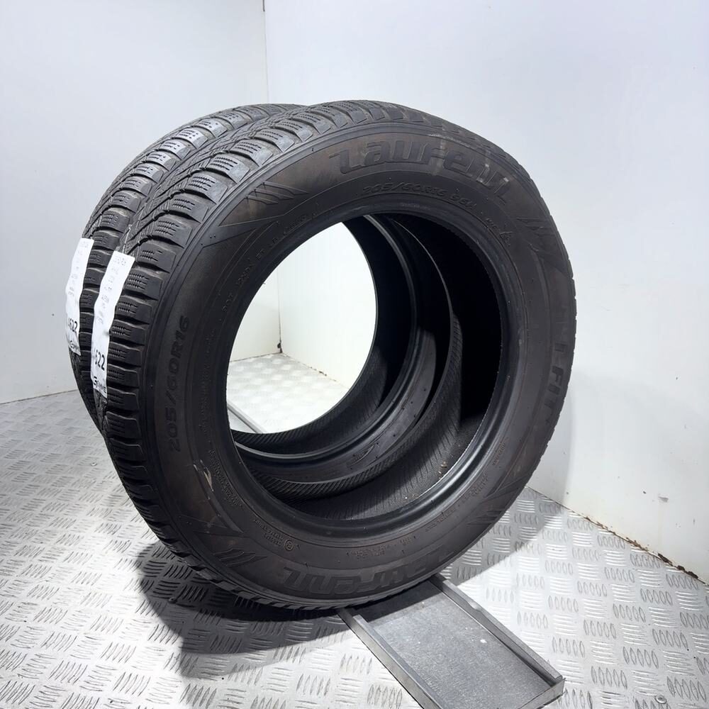 Gomme Usate 205 60 R16 96H XL Laufenn I Fit+ Invernali - immagine 6