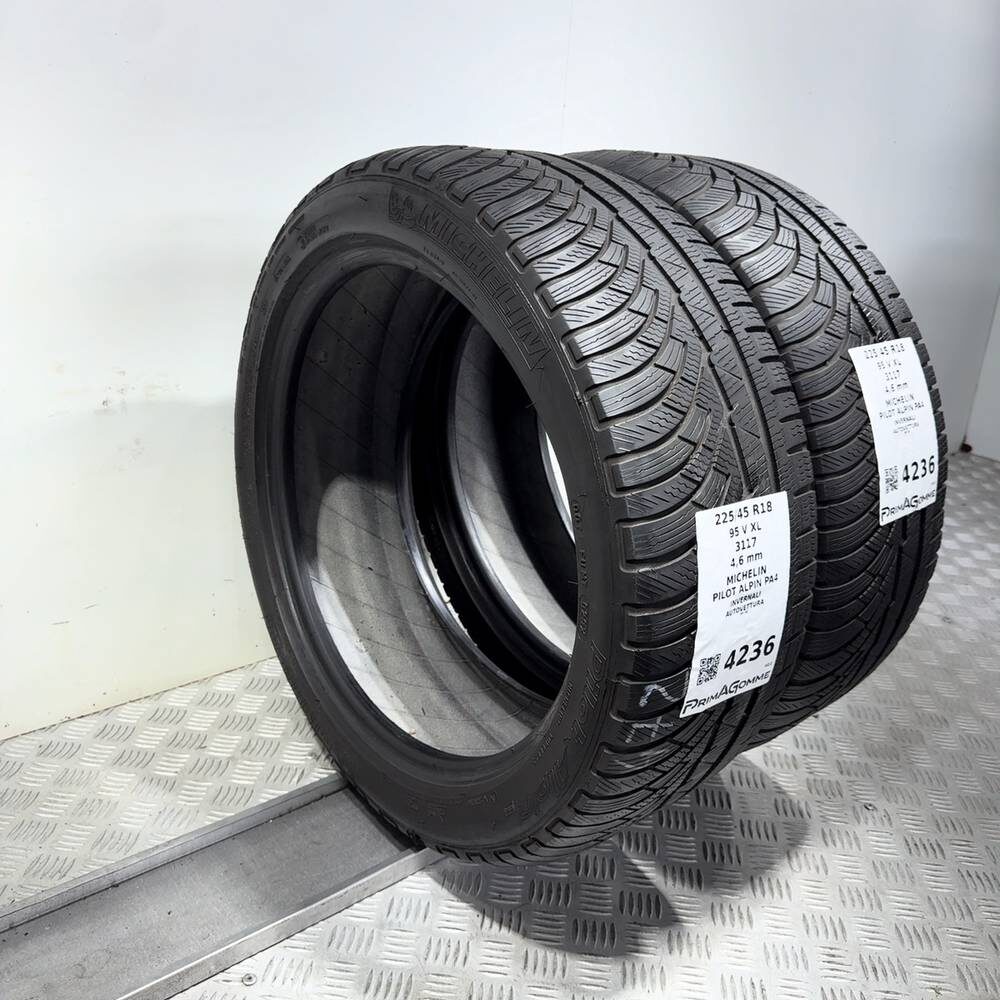 Gomme Usate 225 45 R18 95V XL Michelin Pilot Alpin PA4 Invernali - immagine 7