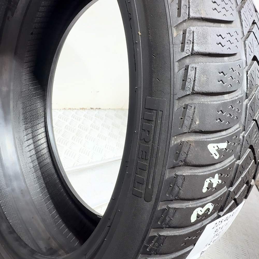Gomma Usata 225 40 R18 92V XL Pirelli Winter Sottozero 3 74% Invernali - immagine 7