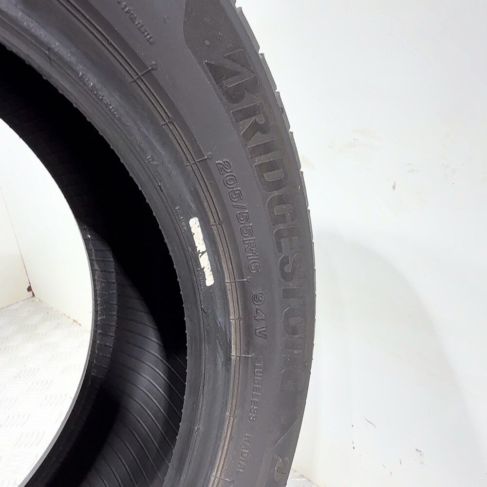 Gomma Usata 205 55 R16 94V XL Bridgestone Turanza 6 77% Estivo - immagine 7