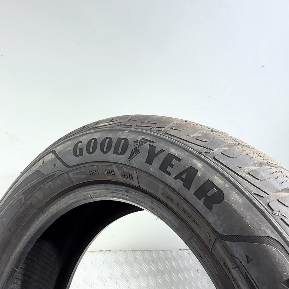 Gomma Usata 215 60 R17 96H Goodyear Ultragrip Performance+ SUV 98% Invernale - immagine 7
