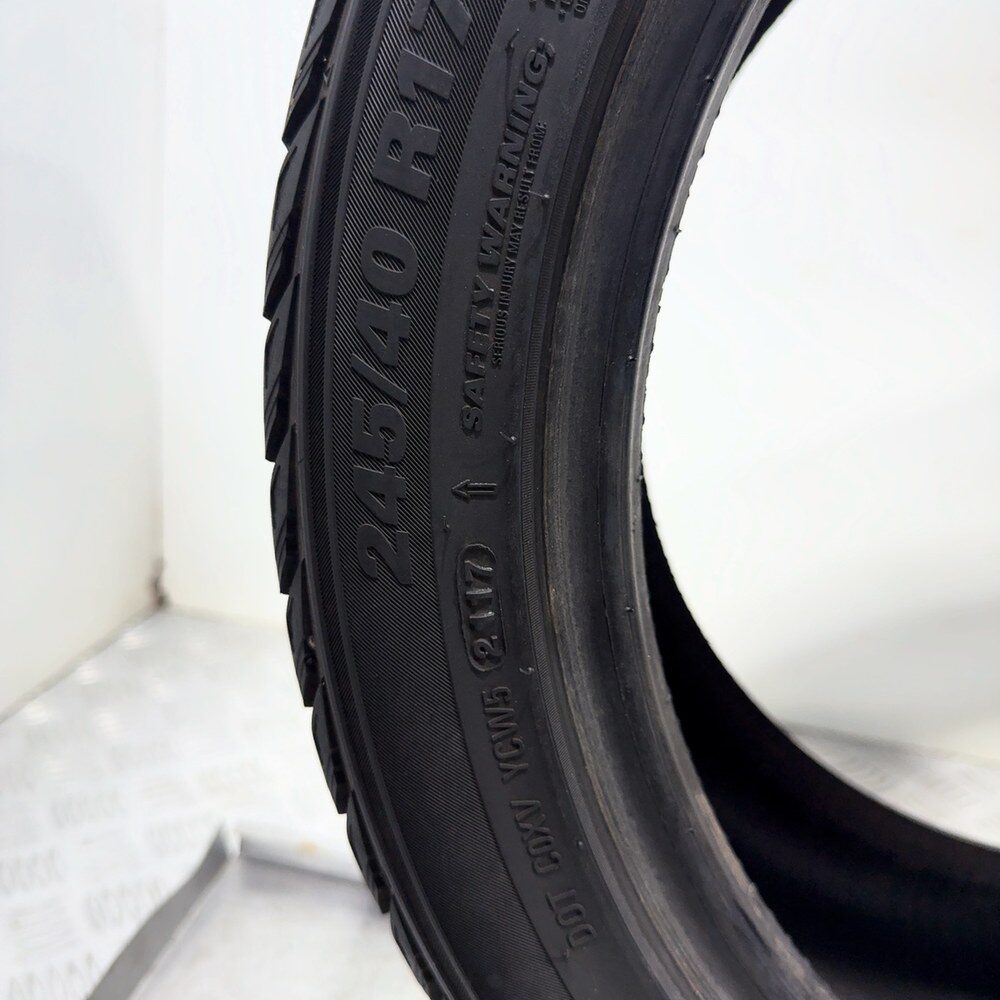 Gomme Usate 245 40 R17 95V Kumho Wintercraft WP71 Invernali - immagine 8