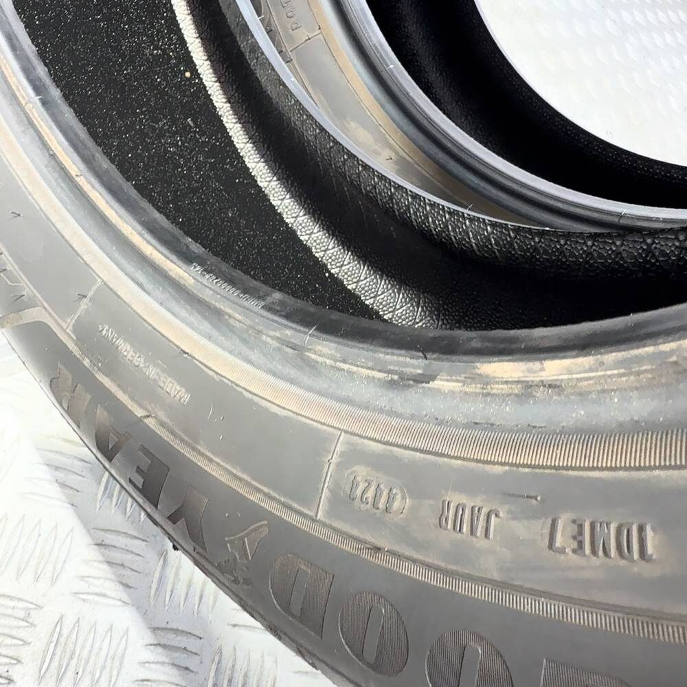 Gomme Usate 235 55 R19 105T XL Goodyear Ultragrip Performance+ 89% Invernali - immagine 8
