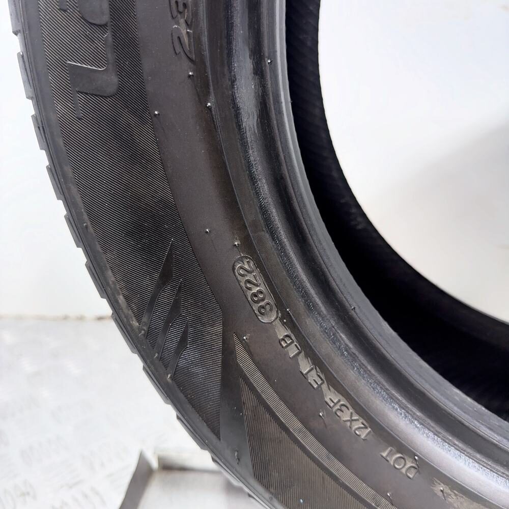 Gomme Usate 235 55 R17 103V XL Laufenn I Fit+ Invernali - immagine 8