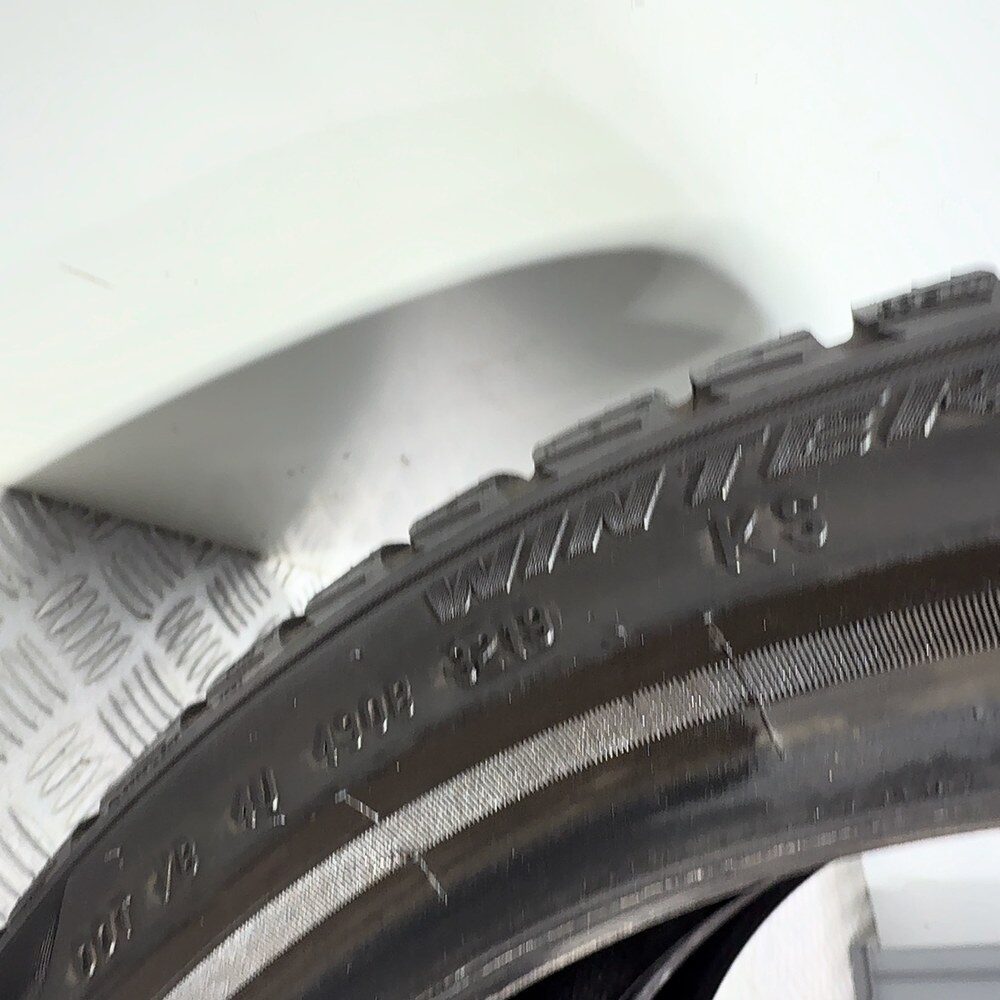Gomme Usate 225 40 R18 92V XL Pirelli Winter Sottozero 3 Invernali - immagine 8