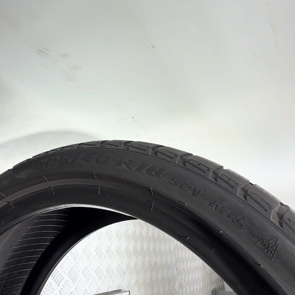 Gomma Usata 225 40 R18 92V XL Pirelli Winter Sottozero 3 74% Invernali - immagine 8