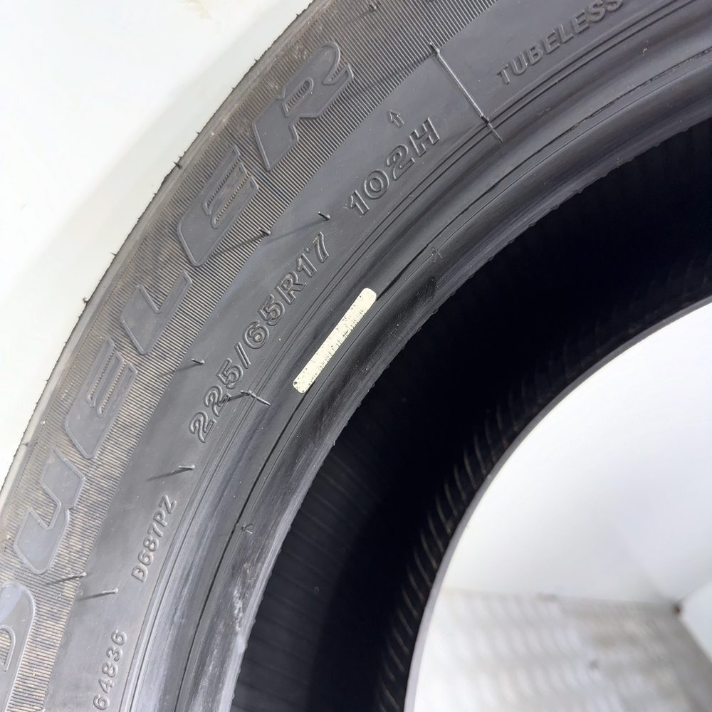 Gomma Usata 225 65 R17 102H Bridgestone Dueler H/T 687 94% Estivo - immagine 8