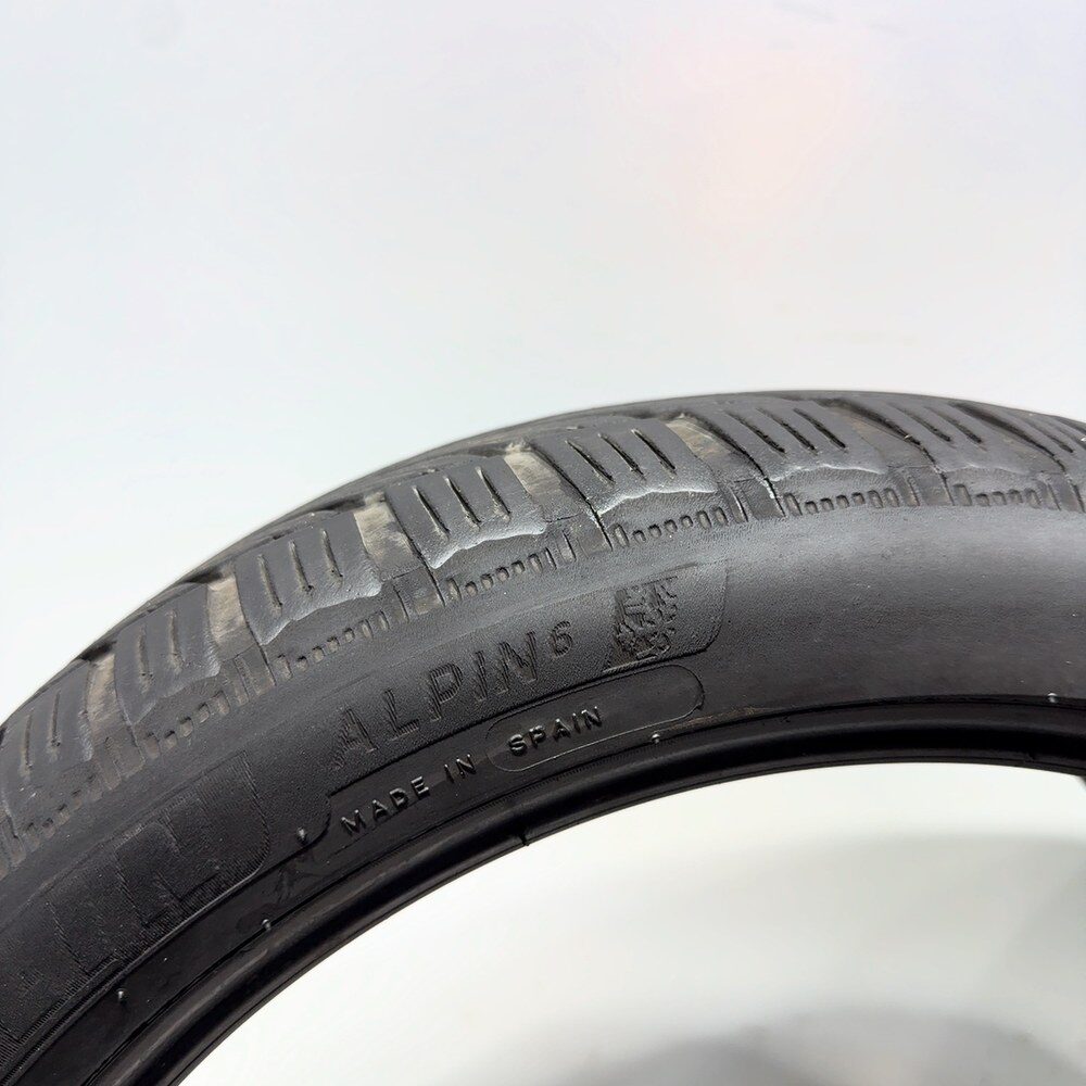 Gomme Usate 215 40 R17 87V XL Michelin Alpin 6 71% Invernali - immagine 8