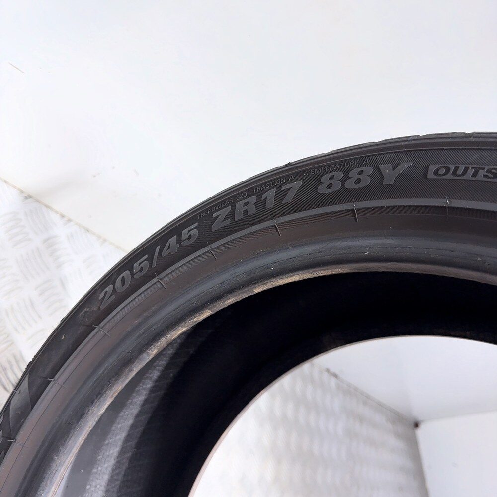 Gomma Usata 205 45 ZR17 88Y Kumho Ecsta PS71 Estivo - immagine 8