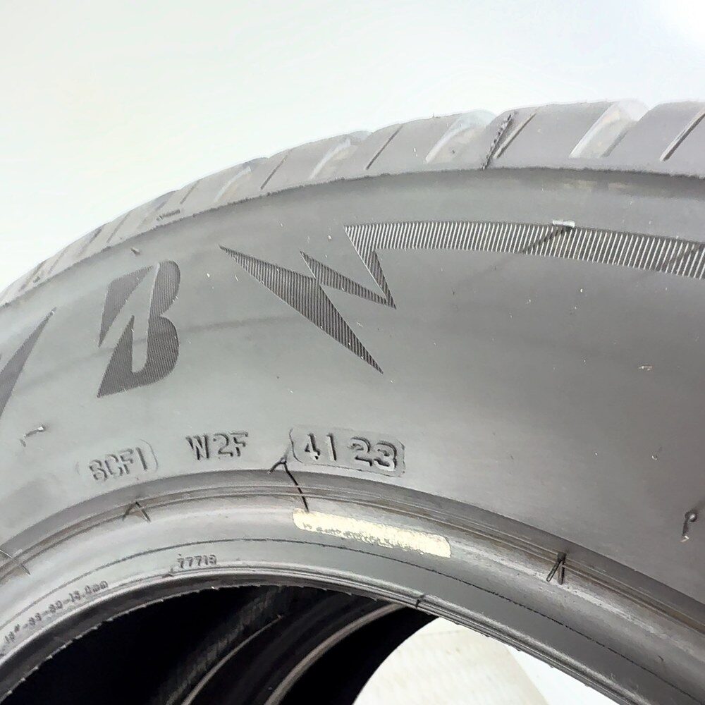 Gomme Usate 215 60 R16 99H XL Bridgestone Blizzak LM005 Invernali - immagine 8