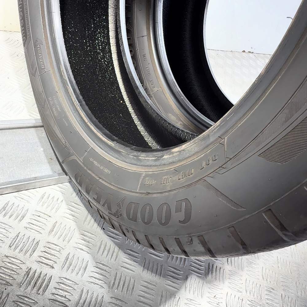 Gomme Usate 235 55 R19 105T XL Goodyear Ultragrip Performance+ 89% Invernali - immagine 9