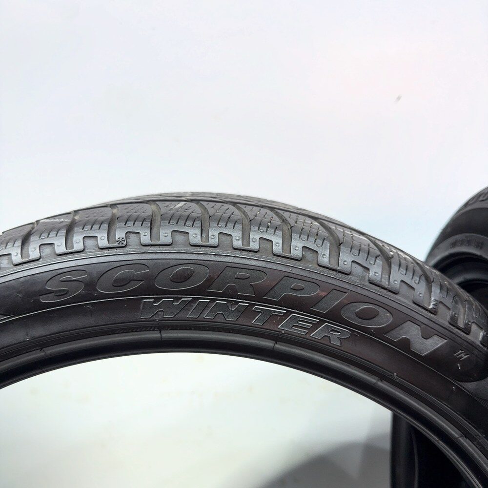 Gomme Usate 265 40 R21 105V XL Pirelli Scorpion Winter Invernali - immagine 9