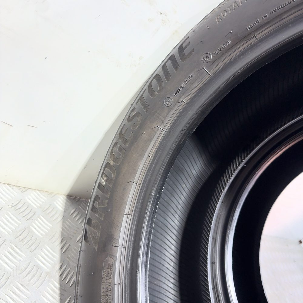 Gomme Usate 235 55 R19 105V XL Bridgestone Blizzak LM005 Invernali - immagine 9