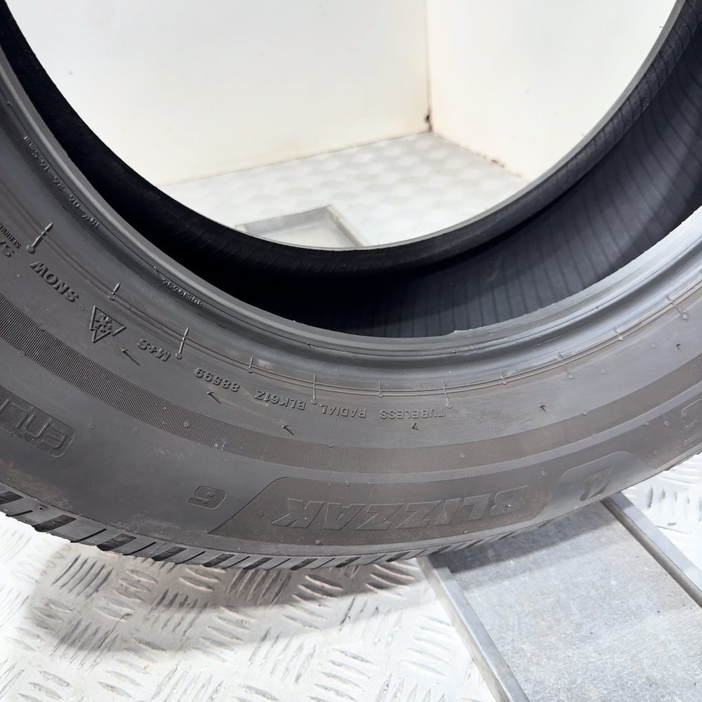 Gomma Usata 265 60 R18 114V XL Bridgestone Blizzak 6 Invernale - immagine 9