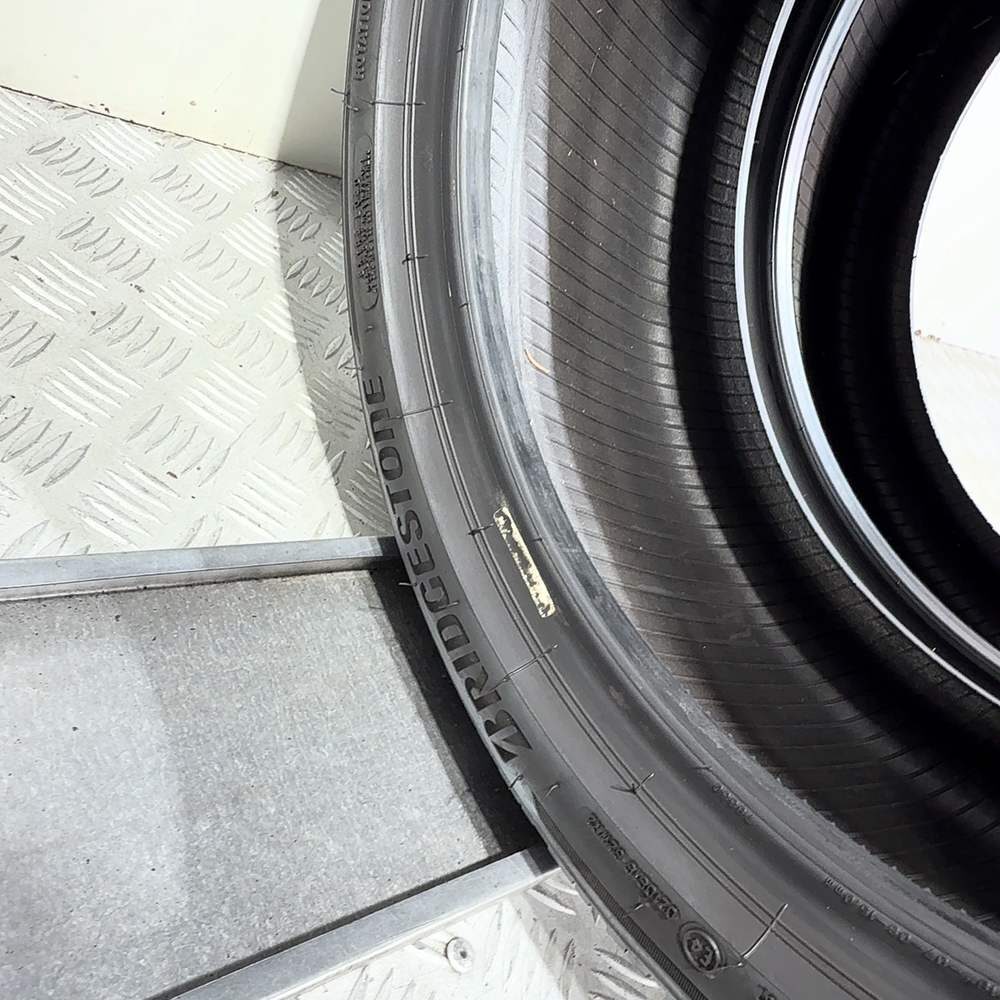 Gomme Usate 225 40 R19 93W XL Bridgestone Blizzak LM005 79% Invernali - immagine 9