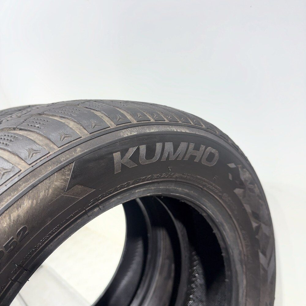 Gomme Usate 205 60 R16 92H Kumho Wintercraft WP52 86% Invernali - immagine 9