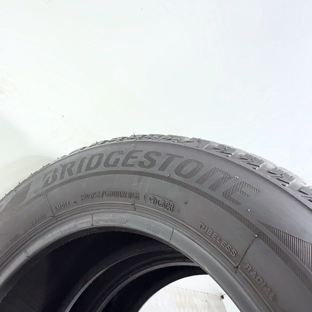 Gomme Usate 205 60 R16 XL 96H Bridgestone Blizzak LM001 Invernali - immagine 9