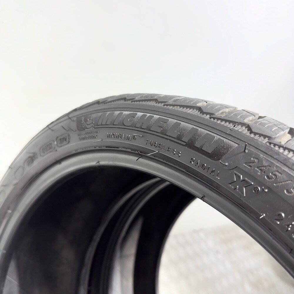 Gomme Usate 245 35 R19 93W XL Michelin Pilot Alpin 5 90% Invernali - immagine 9