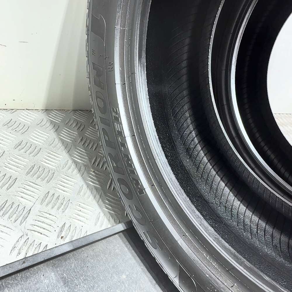 Gomme Usate 275 40 R21 107V XL Pirelli Scorpion Winter Invernali - immagine 9