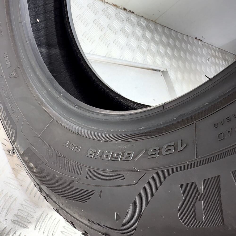 Gomma Usata 195 65 R15 95T XL Good Year Ultragrip Performance 3 74% Invernale - immagine 9