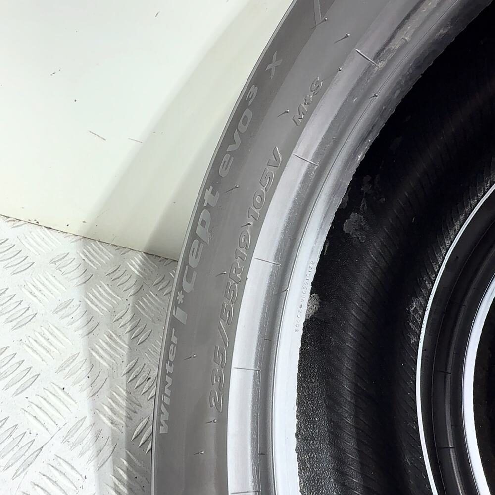 Gomme Usate 235 55 R19 105V XL Hankook Winter I*Cept Evo3 X 77% Invernali - immagine 9
