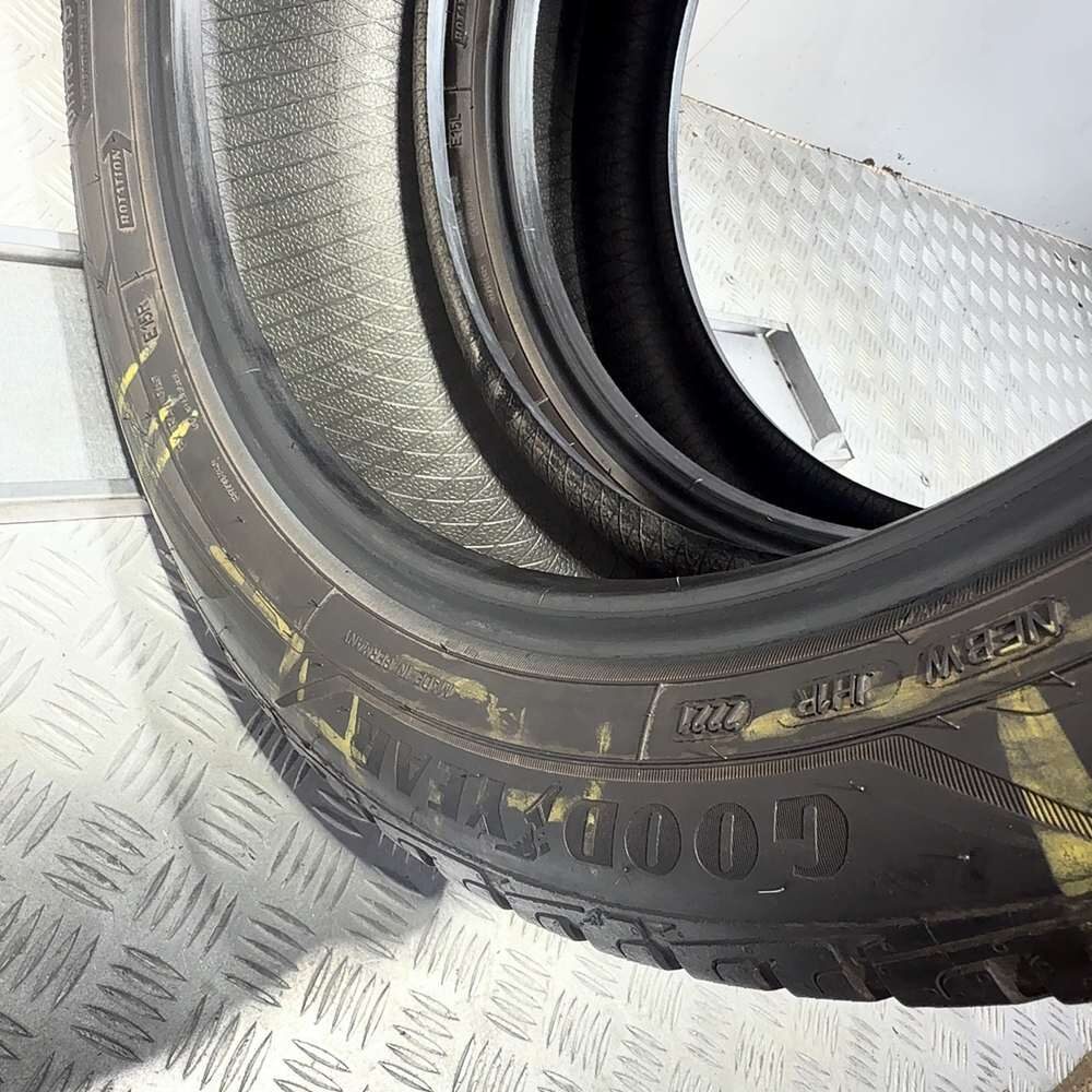 Gomme Usate 195 55 R20 95H XL GoodYear Ultragrip Performance+ Invernali - immagine 9