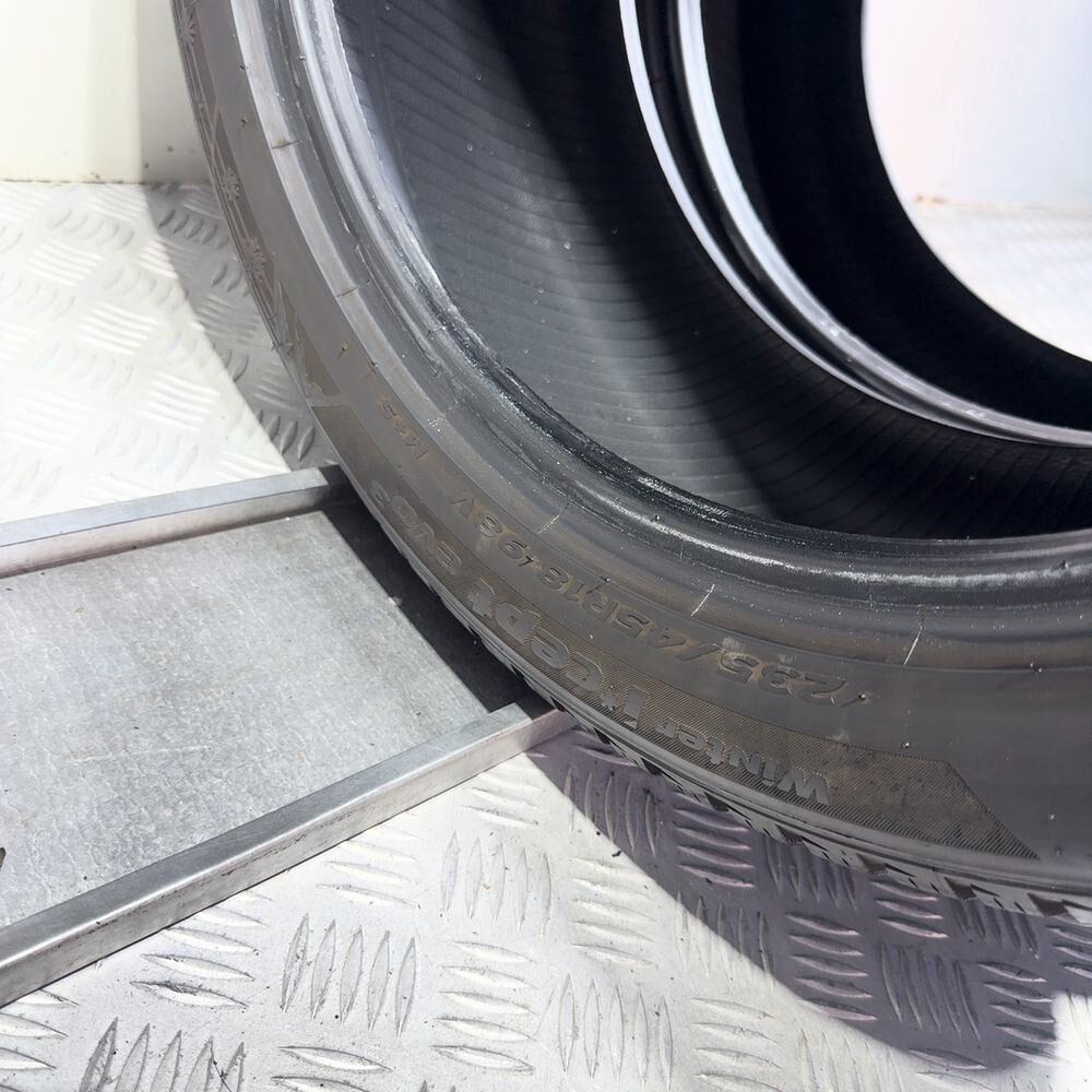 Gomme Usate 235 45 R18 98V XL Hankook Winter I*Cept Evo3 89% Invernali - immagine 10