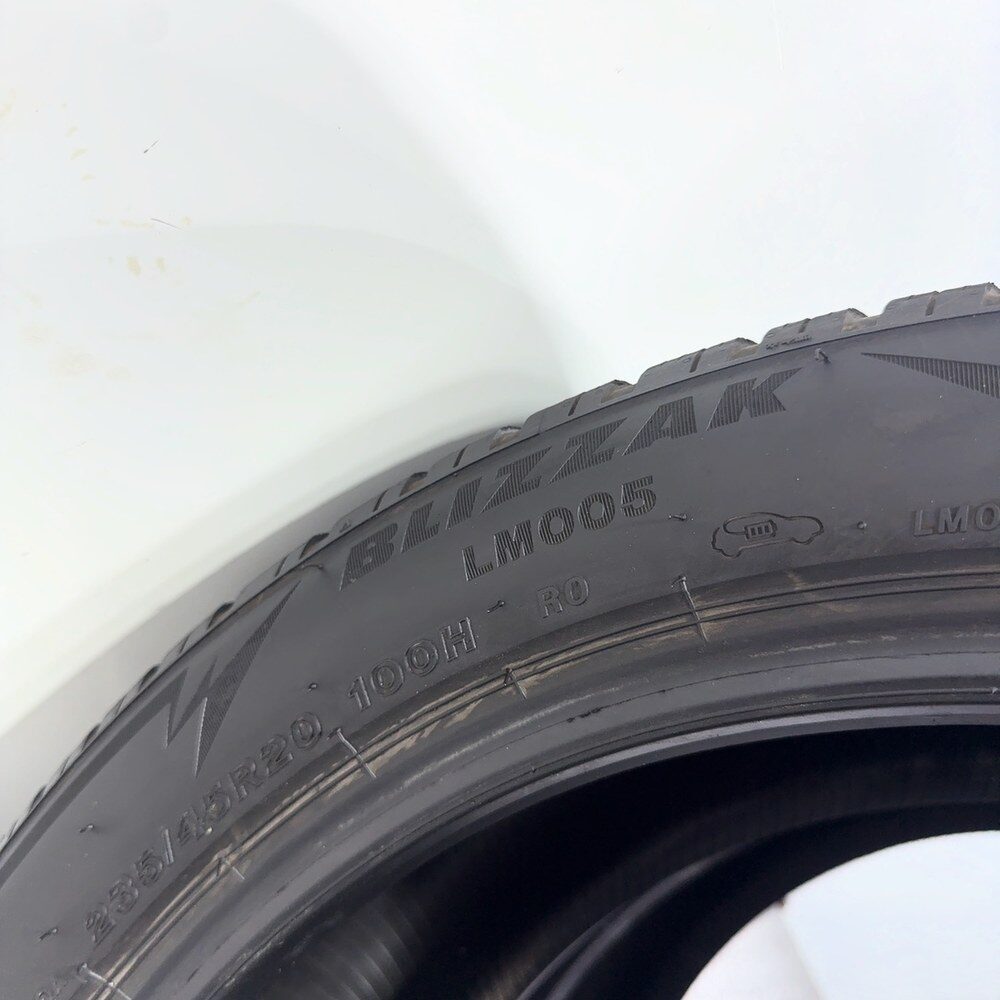 Gomme Usate 235 45 R20 XL 100H Bridgestone Blizzak LM005 89% Invernali - immagine 10