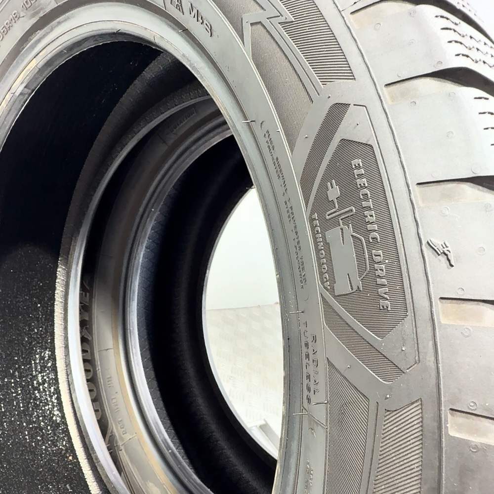 Gomme Usate 235 55 R19 105T XL Goodyear Ultragrip Performance+ 89% Invernali - immagine 10
