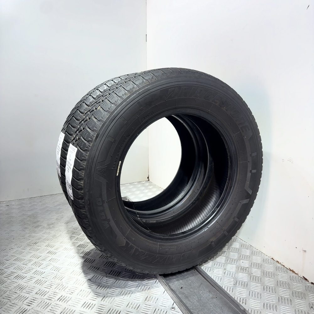 Gomme Usate 215 65 R16C 109/107T Bridgestone Blizzak W810 81% Invernali - immagine 10
