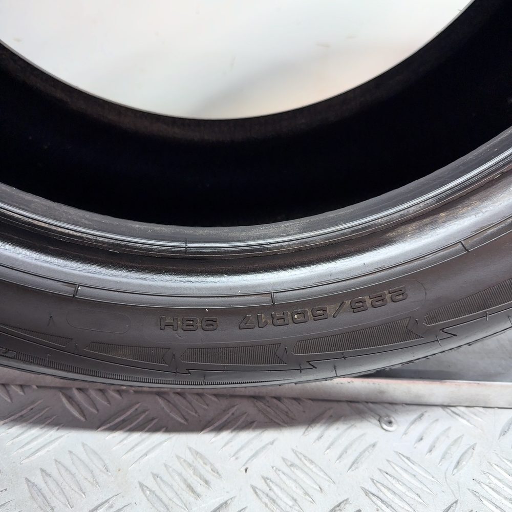 Gomme Usate 225 50 R17 XL 98H Goodyear Ultra Grip Performance Gen-1 Invernali - immagine 10