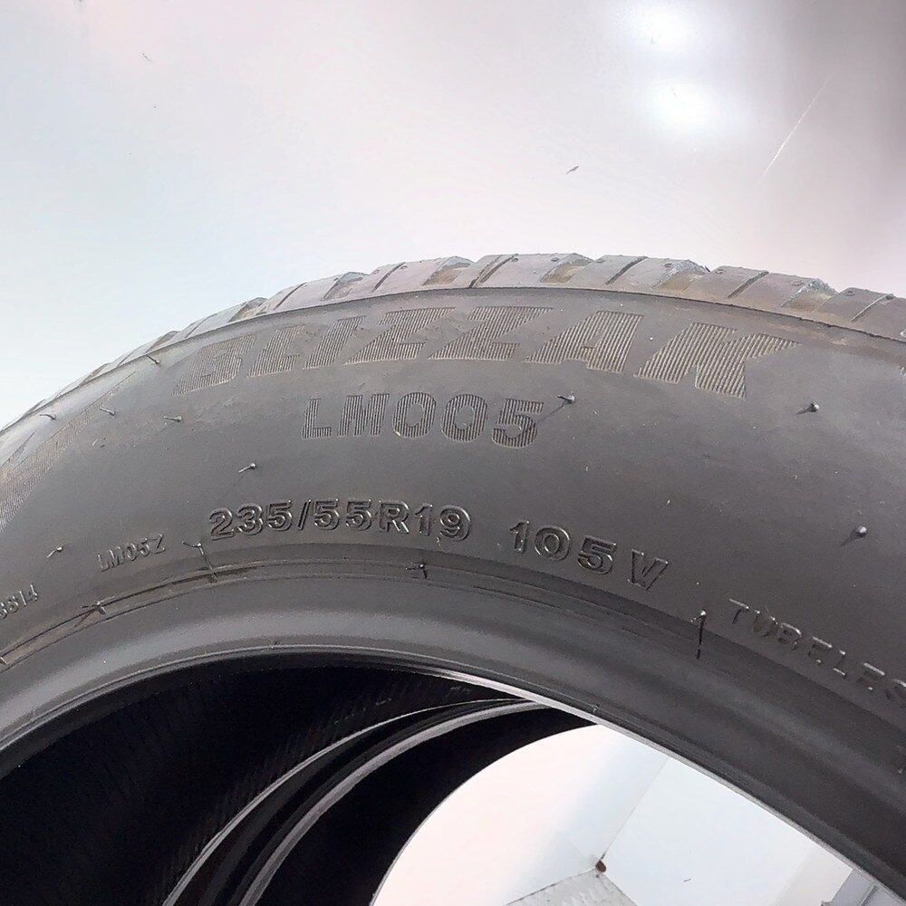 Gomme Usate 235 55 R19 105V XL Bridgestone Blizzak LM005 Invernali - immagine 10