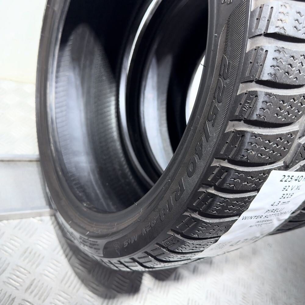 Gomme Usate 225 40 R18 92V XL Pirelli Winter Sottozero 3 Invernali - immagine 10