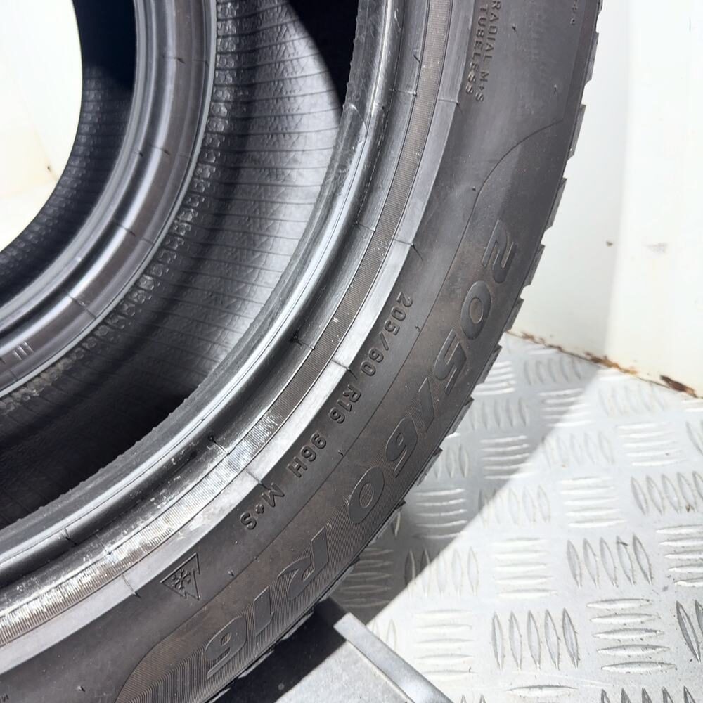 Gomme Usate 205 60 R16 96H Pirelli Winter Sottozero 3 Invernali - immagine 10