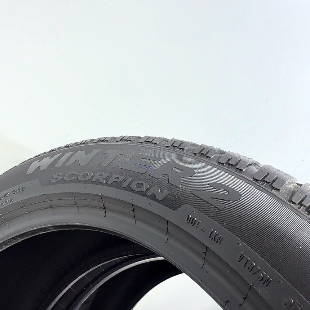 Gomme Usate 235 50 R20 104V XL Pirelli Scorpion Winter 2 86% Invernali - immagine 10