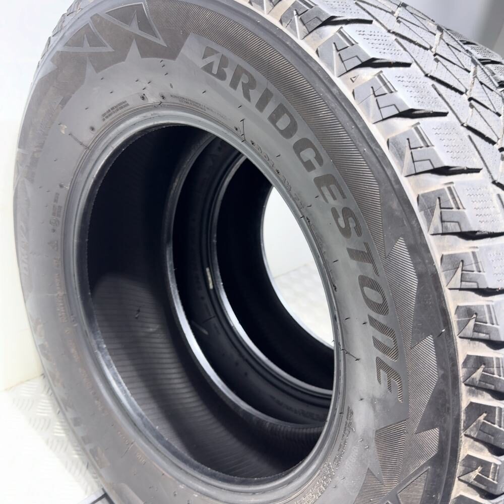 Gomme Usate 265 65 R17 112R Bridgestone Blizzak DM-V2 Invernali - immagine 10