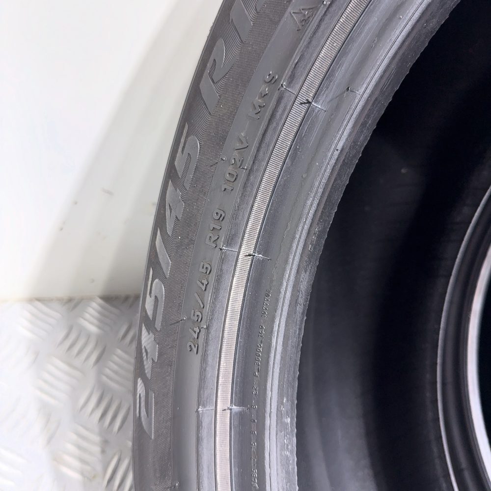 Gomme Usate 245 45 R19 102V XL Pirelli Winter Sottozero 3 Invernali - immagine 10