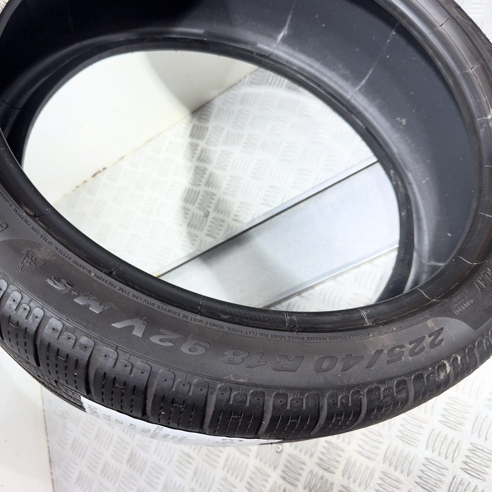 Gomme Usate 225 40 R18 92V XL Pirelli Winter 240 Sottozero RunFlat Invernali - immagine 10