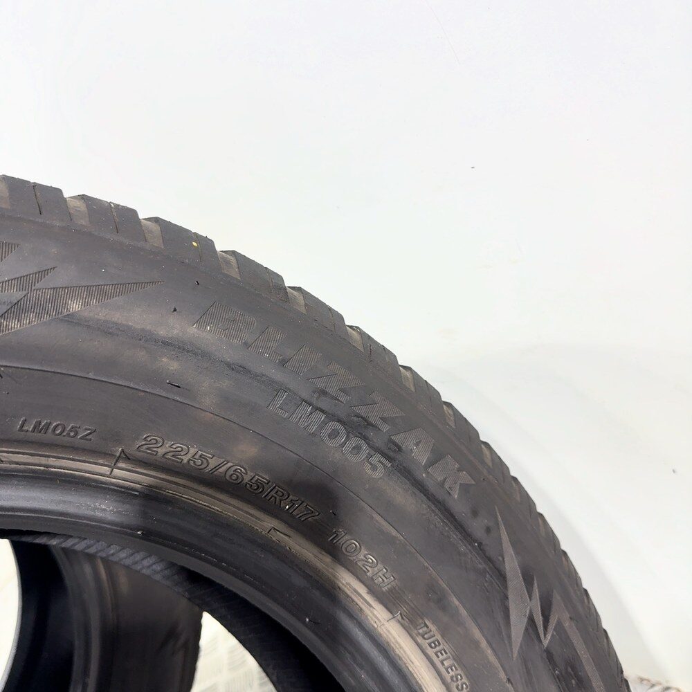 Gomme Usate 225 65 R17 102H Bridgestone Blizzak LM005 Invernali - immagine 10