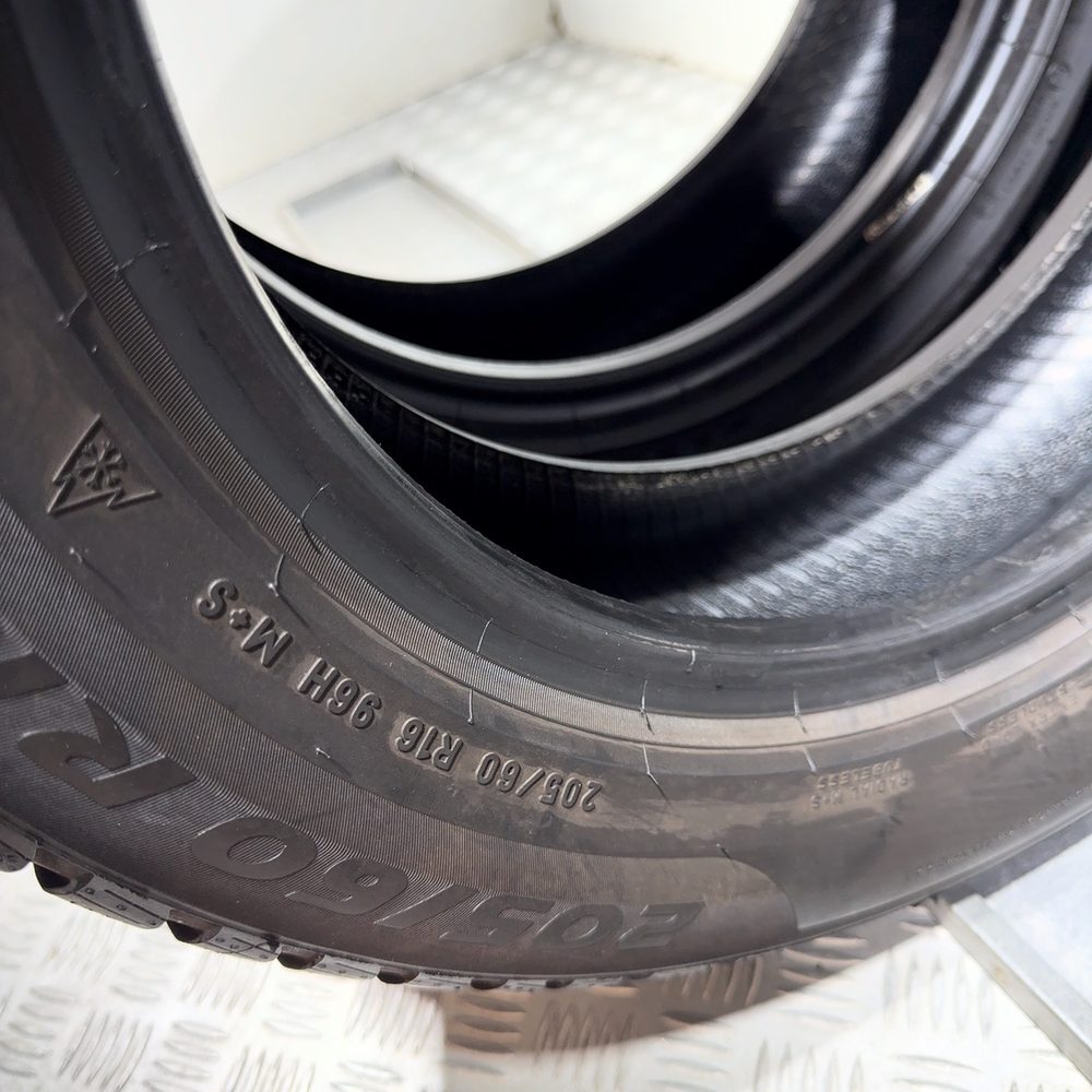 Gomme Usate 205 60 R16 96H XL Pirelli Winter Sottozero 3 Invernali - immagine 10
