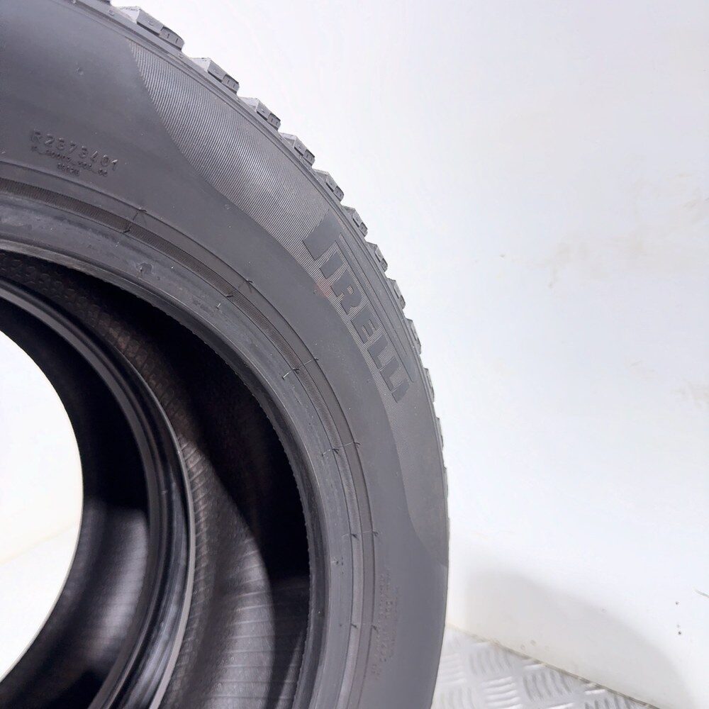 Gomme Usate 185 60 R15 88T XL Pirelli Cinturato Winter 71% Invernali - immagine 10