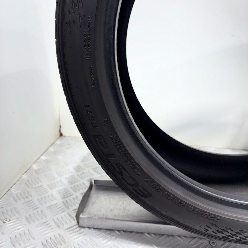 Gomme Usate 225 45 ZR19 96Y Kumho Ecsta PS71 Estive - immagine 11